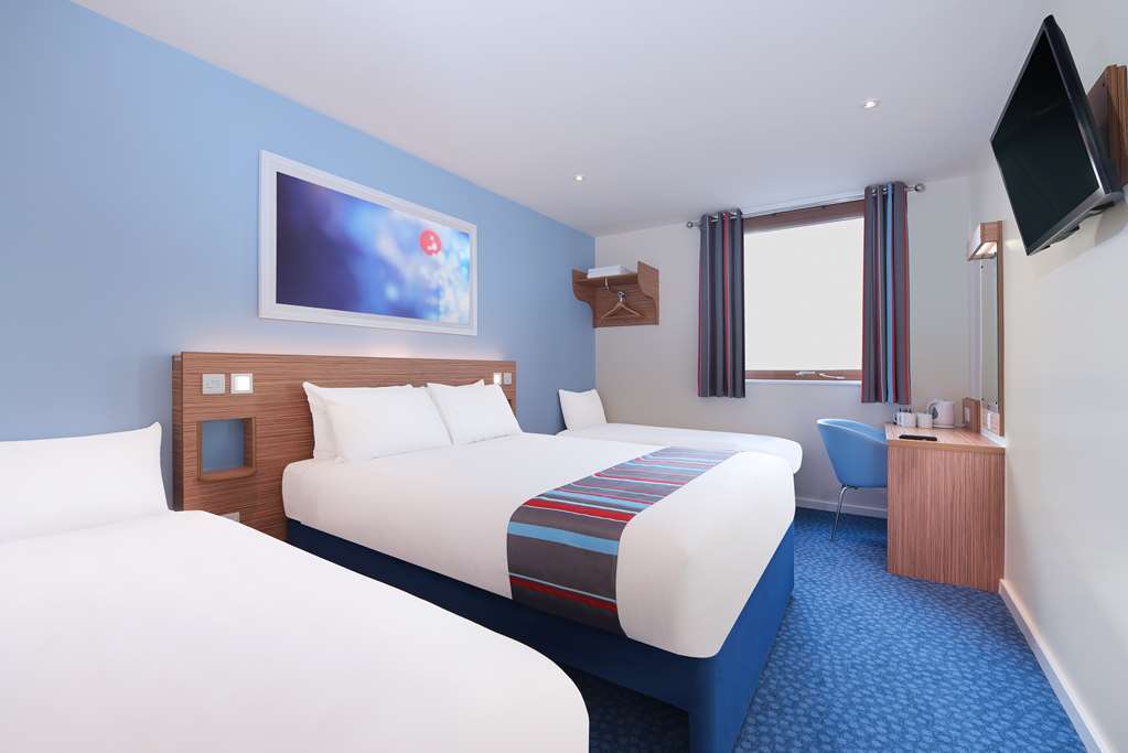 Travelodge Илминстър Стая снимка