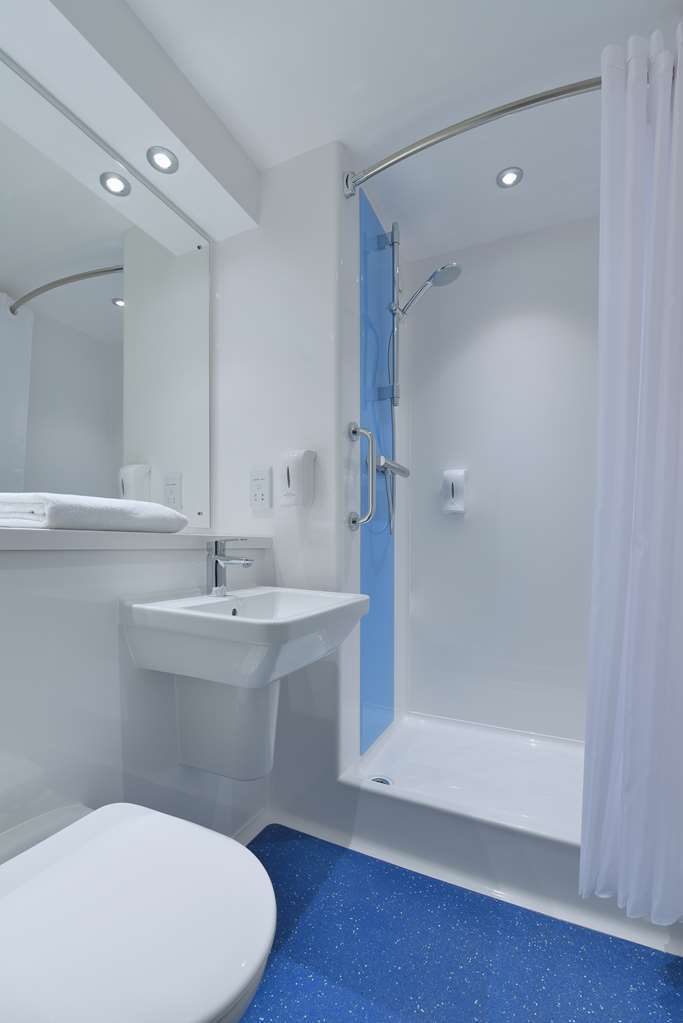 Travelodge Илминстър Стая снимка